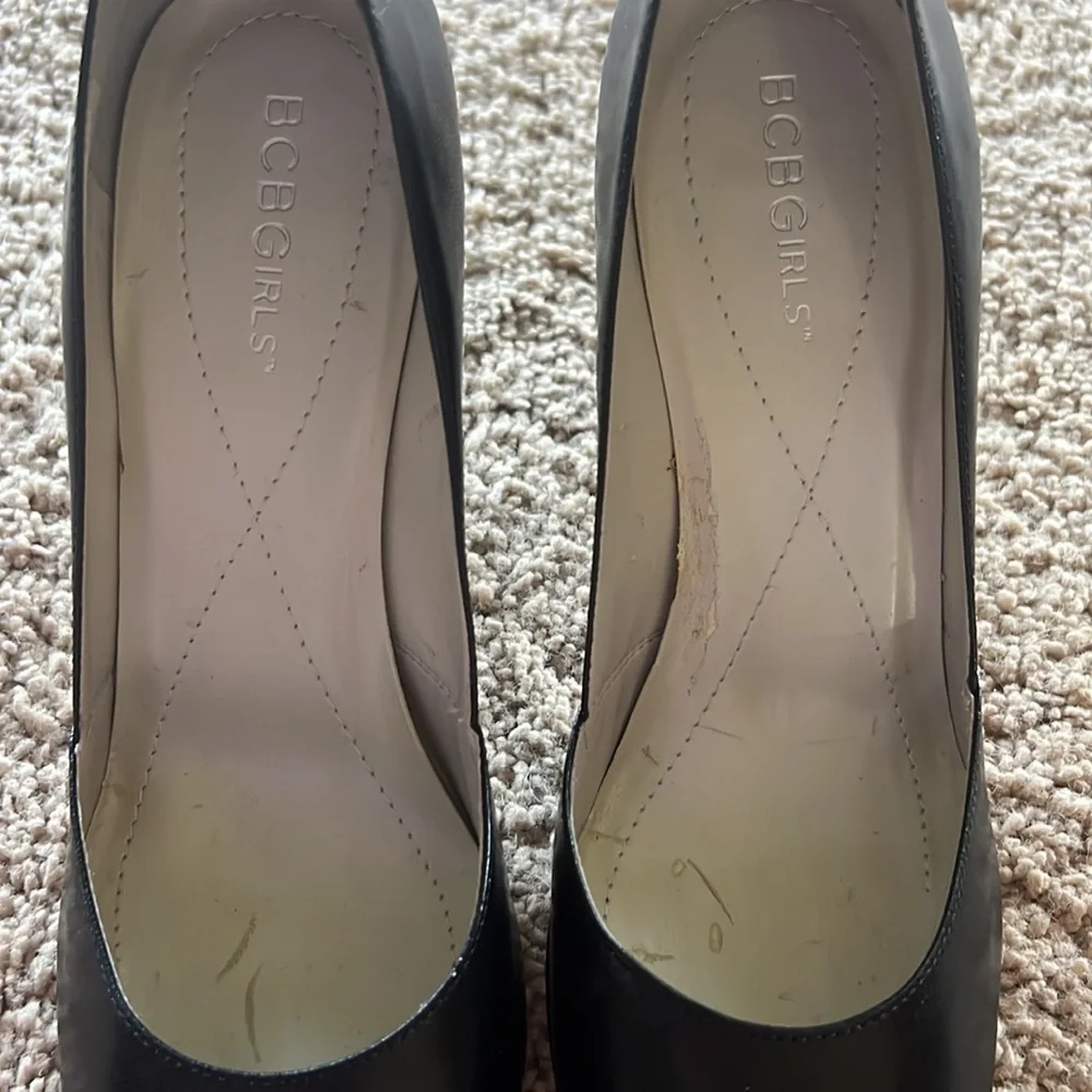 NEW BCBGirls Vintage Stiletto Pumps - Picture 7 of 7